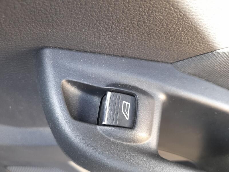 Recambio de mando elevalunas trasero derecho para ford focus iii 1.6 ecoboost referencia OEM IAM 1850432  