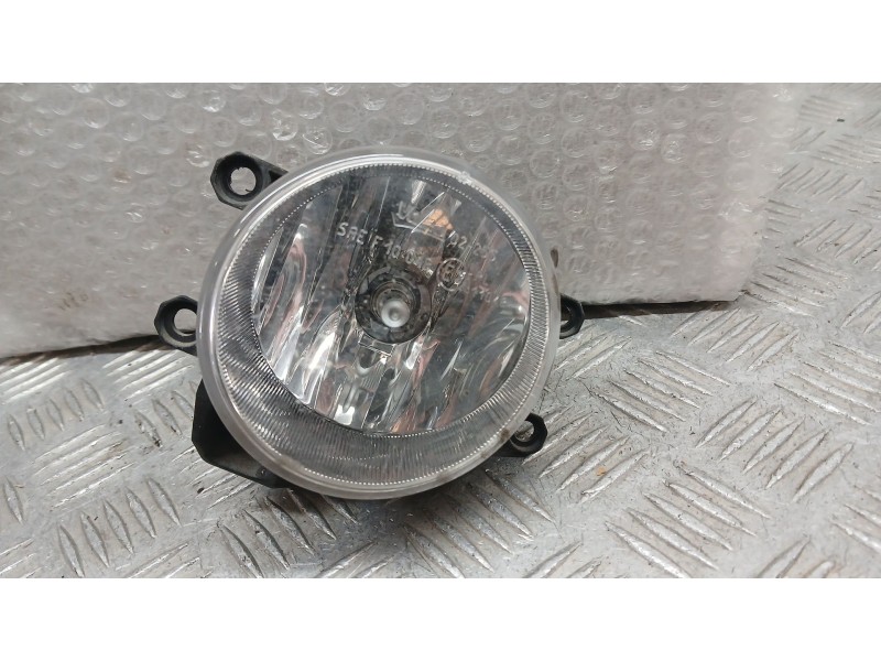 Recambio de faro antiniebla izquierdo para toyota auris (_e18_) 1.8 hybrid (zwe186_) referencia OEM IAM 8122002110 VALEO 9000849