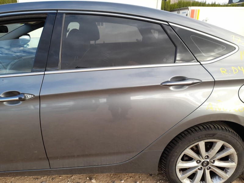 Recambio de puerta trasera izquierda para hyundai i40 i (vf) 1.7 crdi referencia OEM IAM 770033Z300  