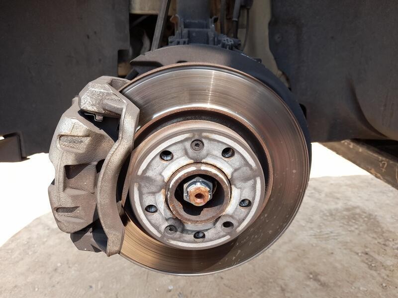 Recambio de mangueta delantera izquierda para peugeot 308 ii (lb_, lp_, lw_, lh_, l3_) 1.2 thp 110 referencia OEM IAM 1647857480