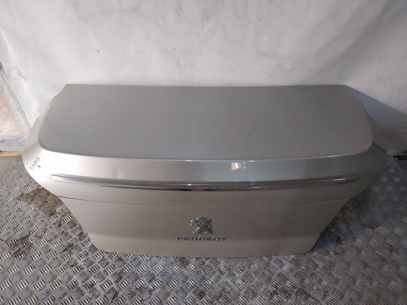 Recambio de tapa maletero para peugeot 508 access referencia OEM IAM 9808850580  TOCADA