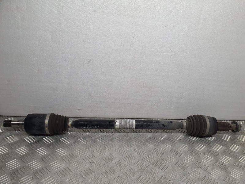 Recambio de transmision trasera derecha para land rover range rover evoque evoque referencia OEM IAM K8D24K138AC  