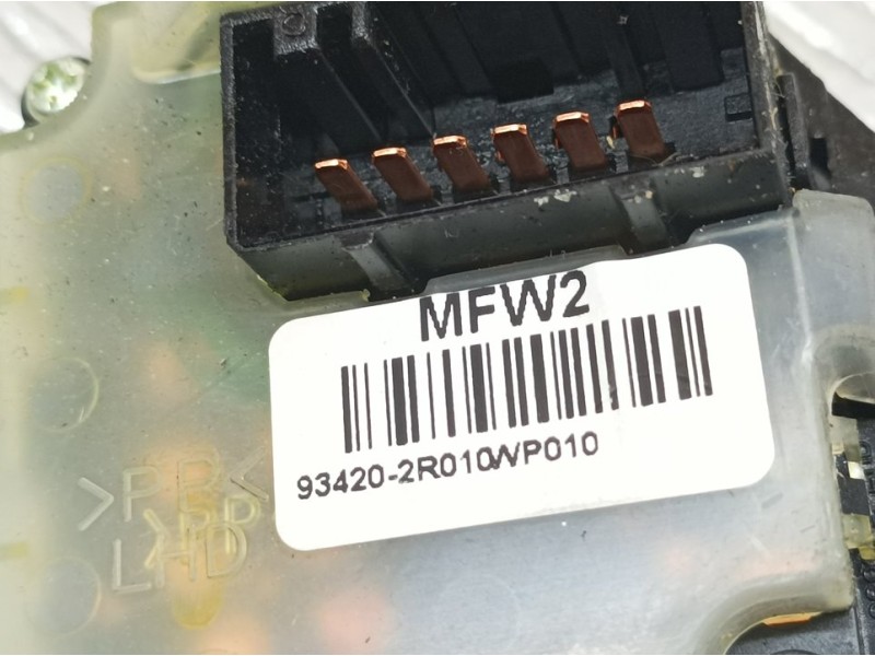 Recambio de mando limpia para hyundai i30 classic referencia OEM IAM 934202R010  