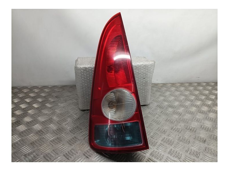 Recambio de piloto trasero izquierdo para renault espace iv (jk0) grand espace dynamique referencia OEM IAM 8200027153  