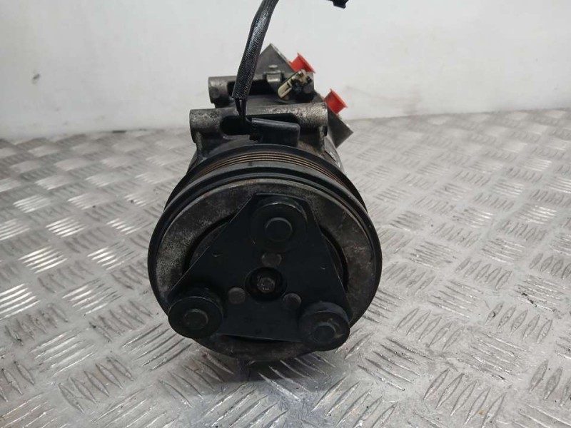 Recambio de compresor aire acondicionado para ford focus lim. (cb4) business referencia OEM IAM 1796856  