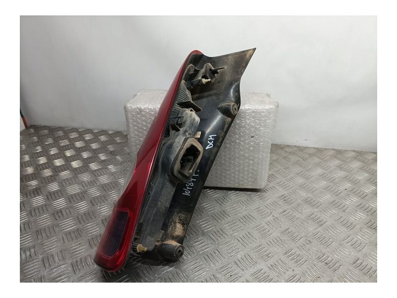 Recambio de piloto trasero derecho para renault espace iv (jk0) grand espace dynamique referencia OEM IAM 8200027152  