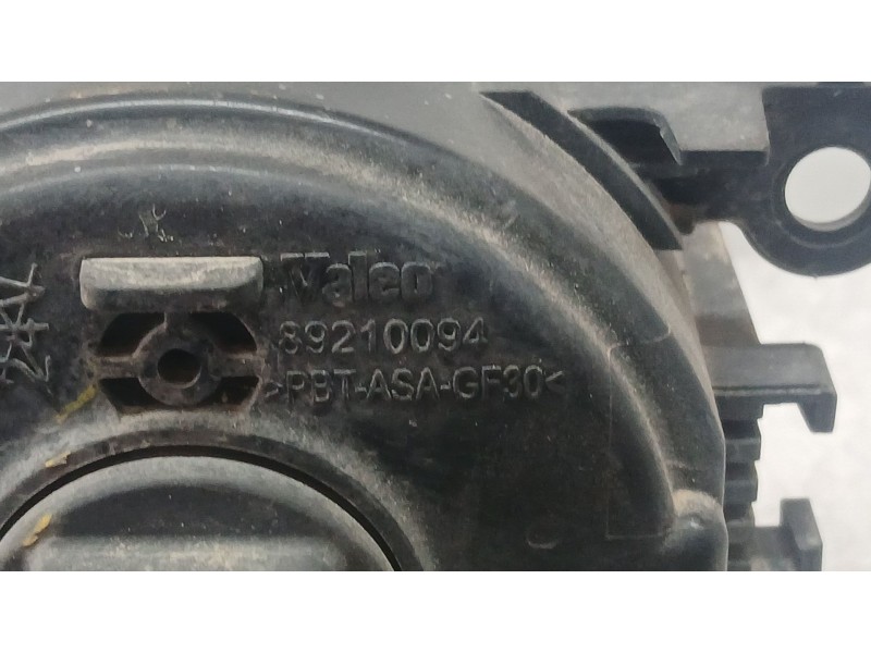 Recambio de faro antiniebla izquierdo para renault scénic ii (jm0/1_) 1.5 dci (jm1e, jm16) referencia OEM IAM 8200074008 VALEO 8