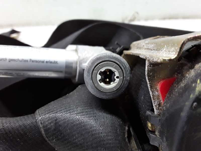 Recambio de pretensor airbag izquierdo para audi a4 berlina (b5) 1.9 tdi referencia OEM IAM   