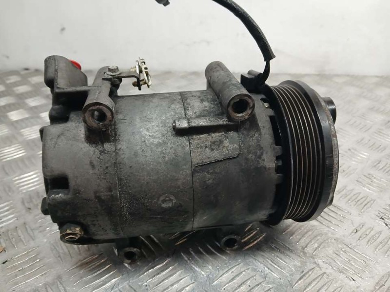 Recambio de compresor aire acondicionado para ford focus lim. (cb4) business referencia OEM IAM 1796856  