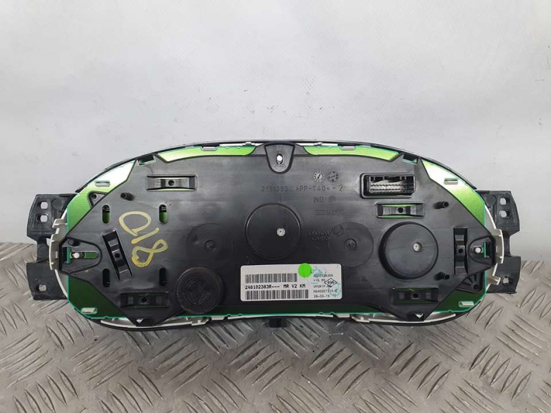 Recambio de cuadro instrumentos para dacia sandero stepway referencia OEM IAM 248102383R NS40257216E 