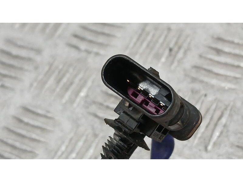 Recambio de sonda lambda para lynk & co 01 phev referencia OEM IAM 8888602409  0258030548549