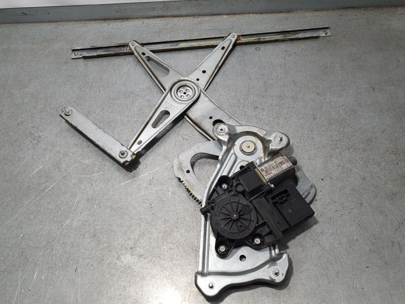 Recambio de elevalunas delantero derecho para renault scenic iii dynamique referencia OEM IAM 807302741R  BROSE ELECTRICO 6 PINS