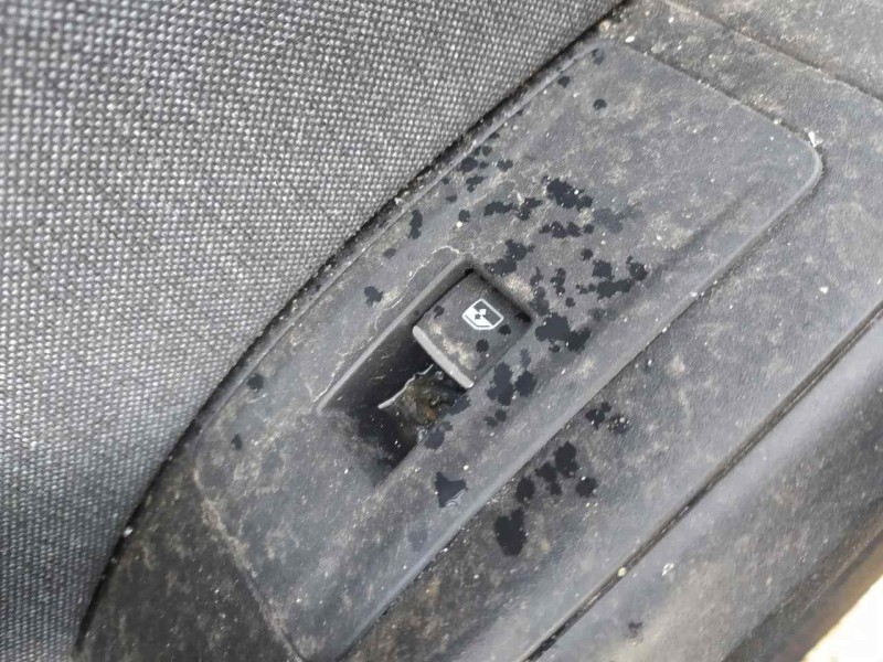 Recambio de mando elevalunas delantero derecho para seat ateca (kh7) style go referencia OEM IAM 5G0959855RIHA  