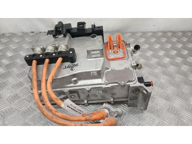 Recambio de convertidor para lynk & co 01 phev referencia OEM IAM 28526032 512188 28607344