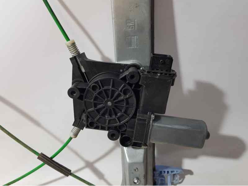 Recambio de elevalunas delantero derecho para opel corsa d enjoy referencia OEM IAM  6 PINS ELECTRICO