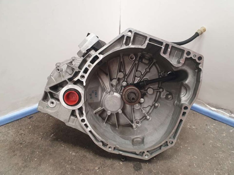 Recambio de caja cambios para renault megane iv berlina 5p zen referencia OEM IAM TL4087 S051586 6VELOCIDADES