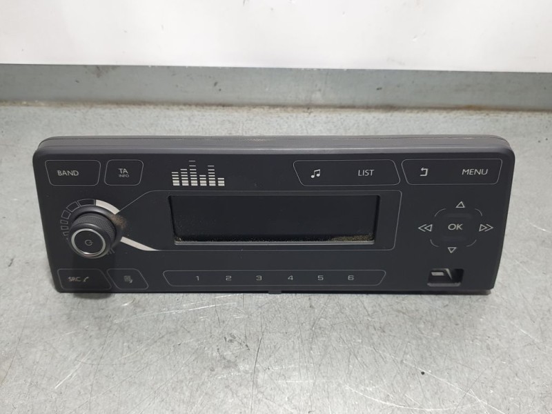 Recambio de sistema audio / radio para citroën berlingo feel m referencia OEM IAM 439016011200 NS88072468 VISTEON