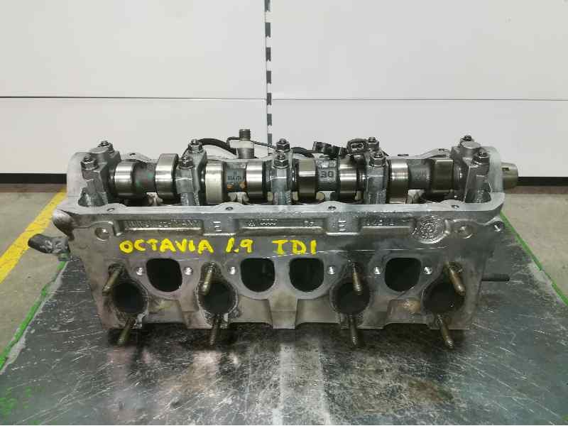 Recambio de culata para skoda octavia berlina (1u2) 1.9 tdi referencia OEM IAM 038103373  SE RECOMIENDA COMPROBAR A PRESIÓN