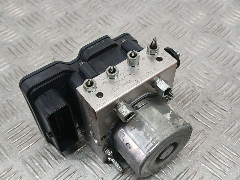 Recambio de abs para renault kadjar business referencia OEM IAM 476606749R 269620 BOSCH