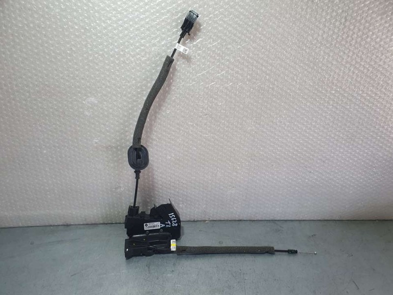 Recambio de cerradura puerta trasera izquierda para renault megane iv berlina 5p zen referencia OEM IAM 825032022R 16943020 4 PI