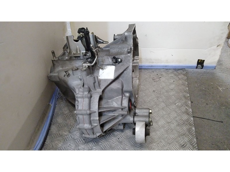 Recambio de caja cambios para mazda 6 berlina (gg) 2.0 crtd active referencia OEM IAM A6011701XC  6 VELOCIDADES