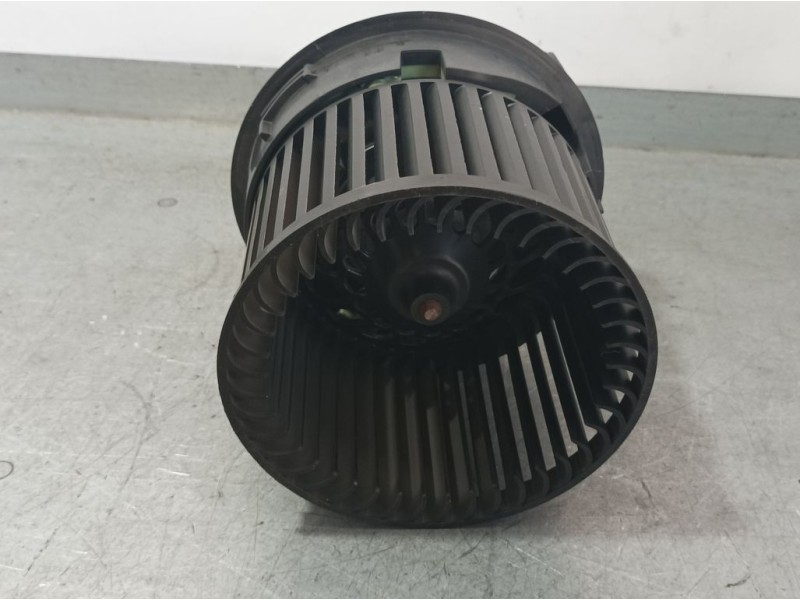 Recambio de motor calefaccion para citroën c3 live referencia OEM IAM T1013140A  VALEO