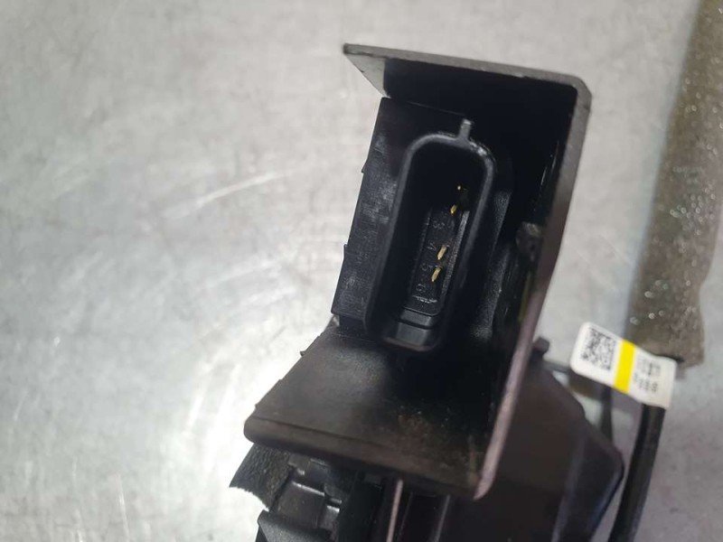 Recambio de cerradura puerta trasera izquierda para renault megane iv berlina 5p zen referencia OEM IAM 825032022R 16943020 4 PI