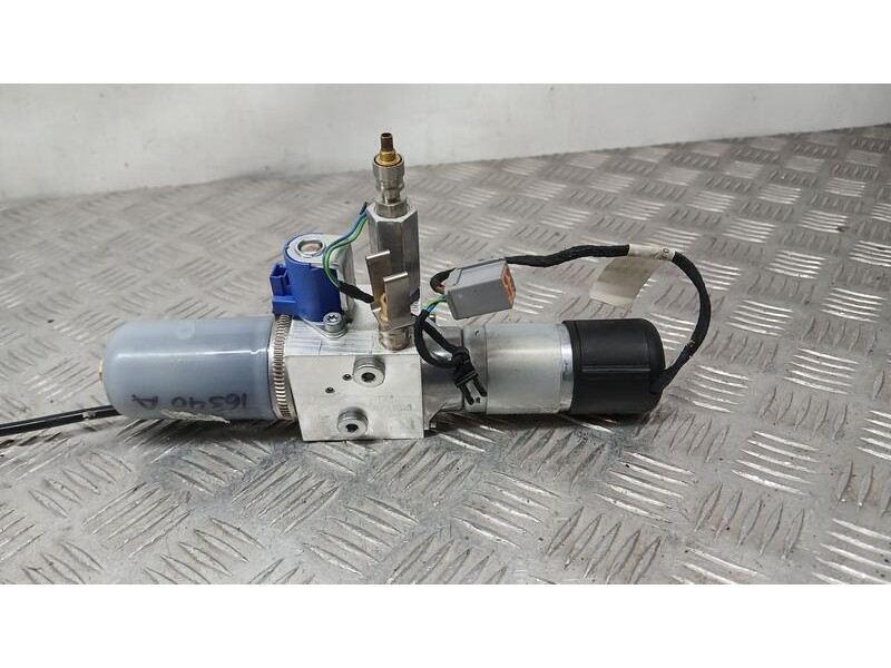 Recambio de motor porton trasero para volvo xc60 summum awd referencia OEM IAM 30799918 DPE1112526 1354610B