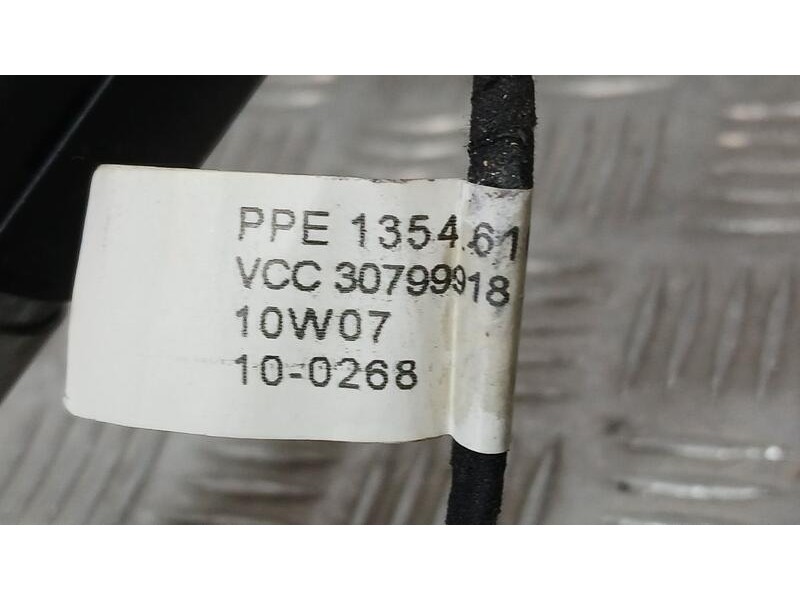 Recambio de motor porton trasero para volvo xc60 summum awd referencia OEM IAM 30799918 DPE1112526 1354610B