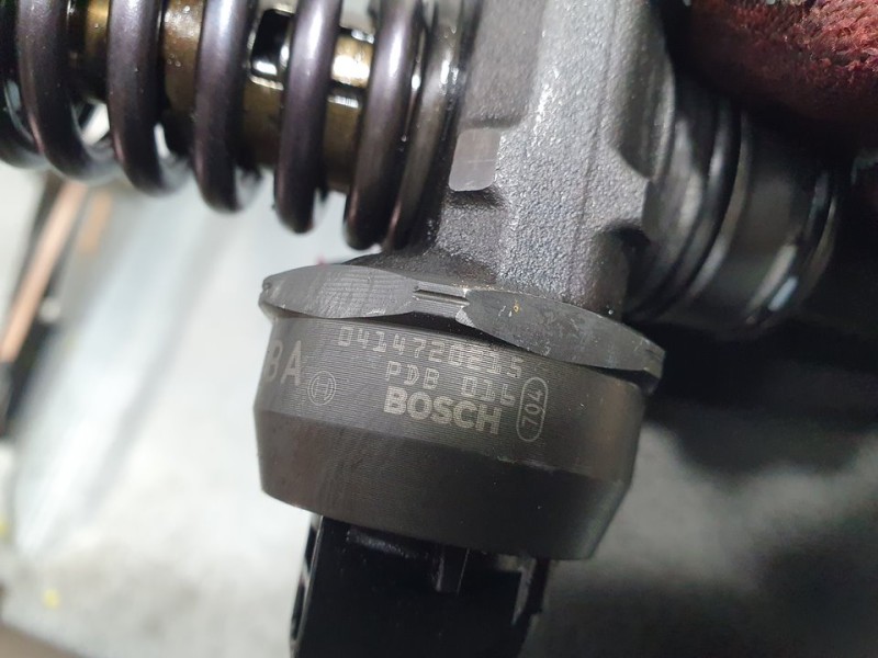 Recambio de inyector para seat altea xl (5p5) reference referencia OEM IAM 038130073AG 0414720215 BOSCH