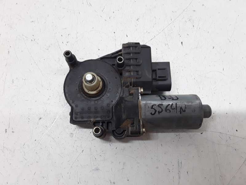 Recambio de motor elevalunas delantero derecho para audi a6 berlina (4b2) 2.4 (121kw) referencia OEM IAM   8 PINES