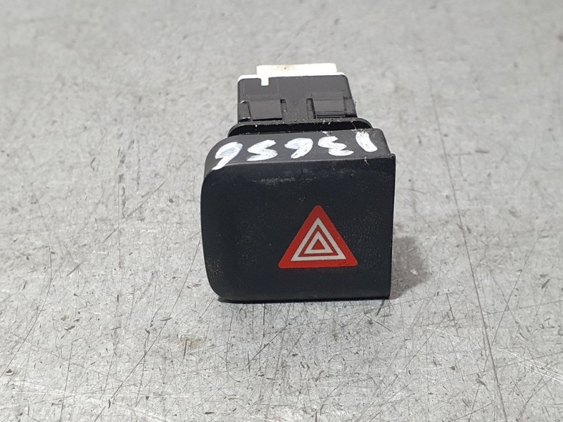 Recambio de warning para citroën berlingo feel m referencia OEM IAM 9817043077  