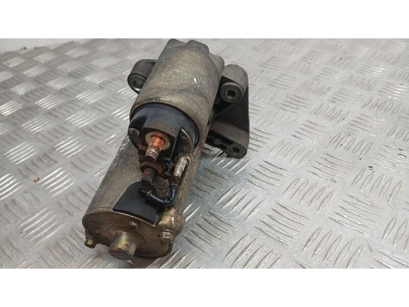 Recambio de motor arranque para ford focus berlina (cap) ambiente (d) referencia OEM IAM 2109635  