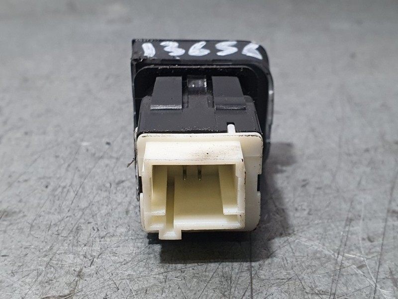 Recambio de warning para citroën berlingo feel m referencia OEM IAM 9817043077  