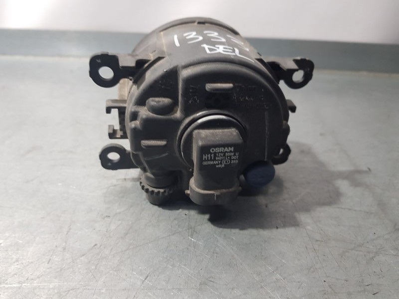 Recambio de faro antiniebla derecho para renault scenic iii dynamique referencia OEM IAM 8200074008 89202502 VALEO