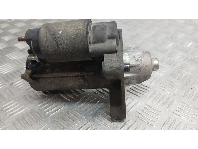 Recambio de motor arranque para ford focus berlina (cap) ambiente (d) referencia OEM IAM 2109635  
