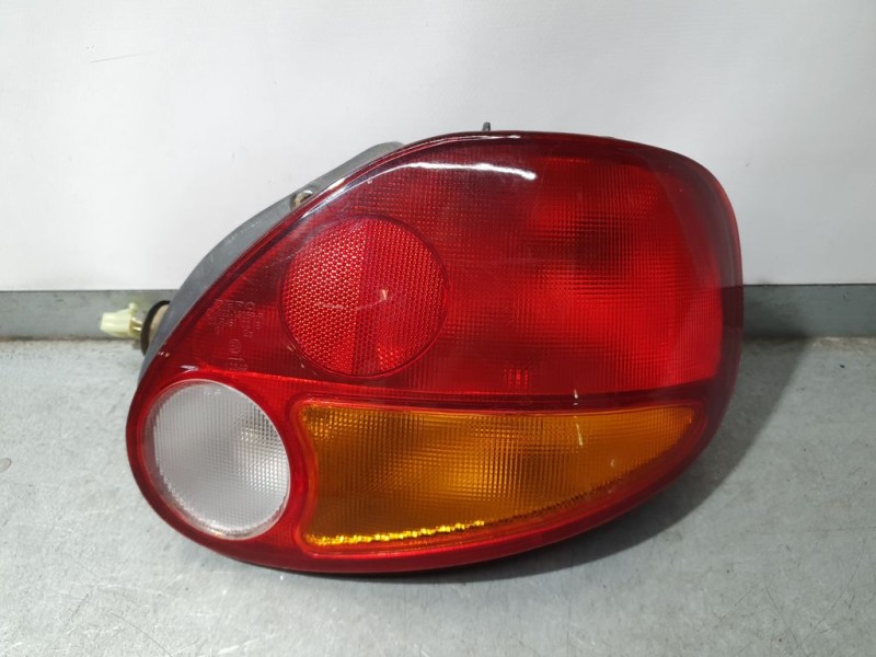 Recambio de piloto trasero derecho para daewoo matiz se referencia OEM IAM 0320504240  