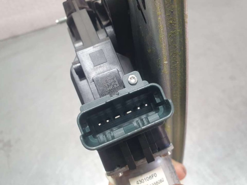 Recambio de elevalunas trasero izquierdo para renault megane iv berlina 5p zen referencia OEM IAM 827218403R  ELECTRICO 6 PINES