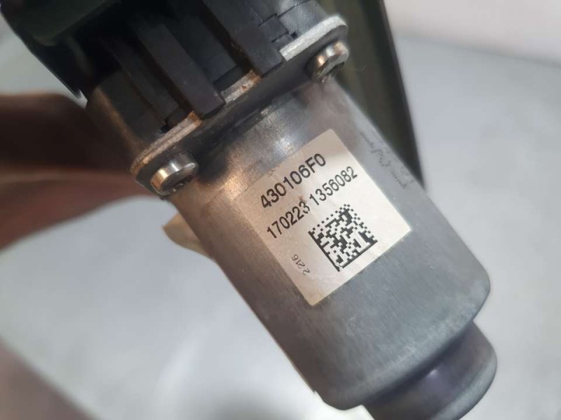 Recambio de elevalunas trasero izquierdo para renault megane iv berlina 5p zen referencia OEM IAM 827218403R  ELECTRICO 6 PINES