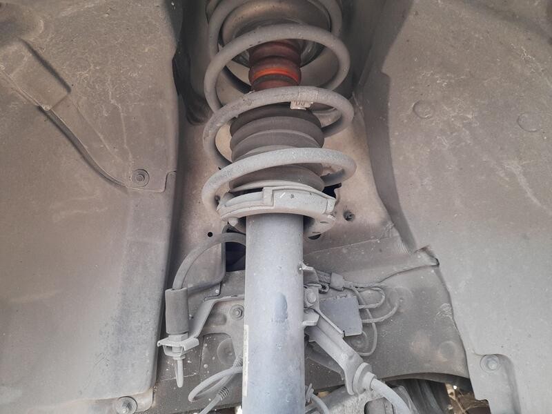 Recambio de amortiguador delantero izquierdo para bmw 3 (e90) 325 i referencia OEM IAM 31318036553  