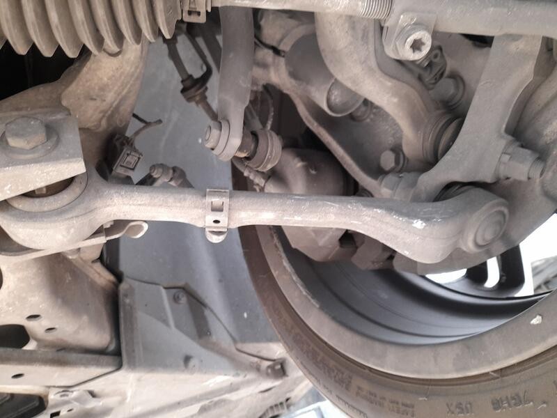 Recambio de brazo suspension inferior delantero izquierdo para bmw 3 (e90) 325 i referencia OEM IAM 31122405859  