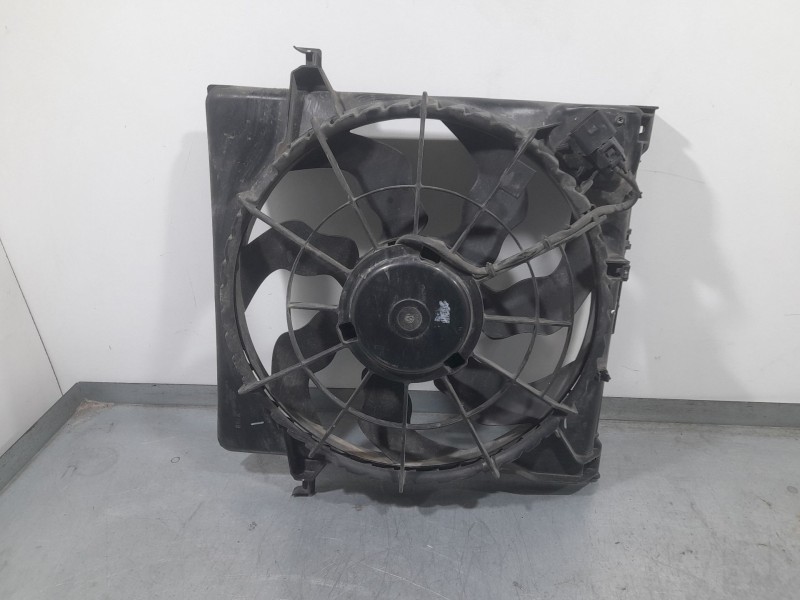 Recambio de electroventilador para kia cee´d hatchback (ed) 1.6 crdi 90 referencia OEM IAM 253801H680 GKKC3 