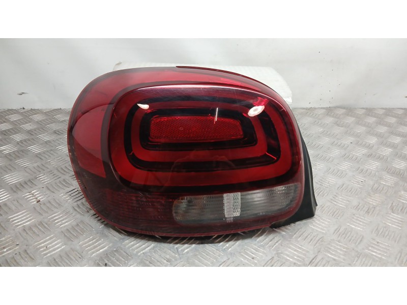 Recambio de piloto trasero izquierdo para citroën c3 iii (sx) 1.2 puretech 82 referencia OEM IAM 9812257580 ROZADO VALEO L900746