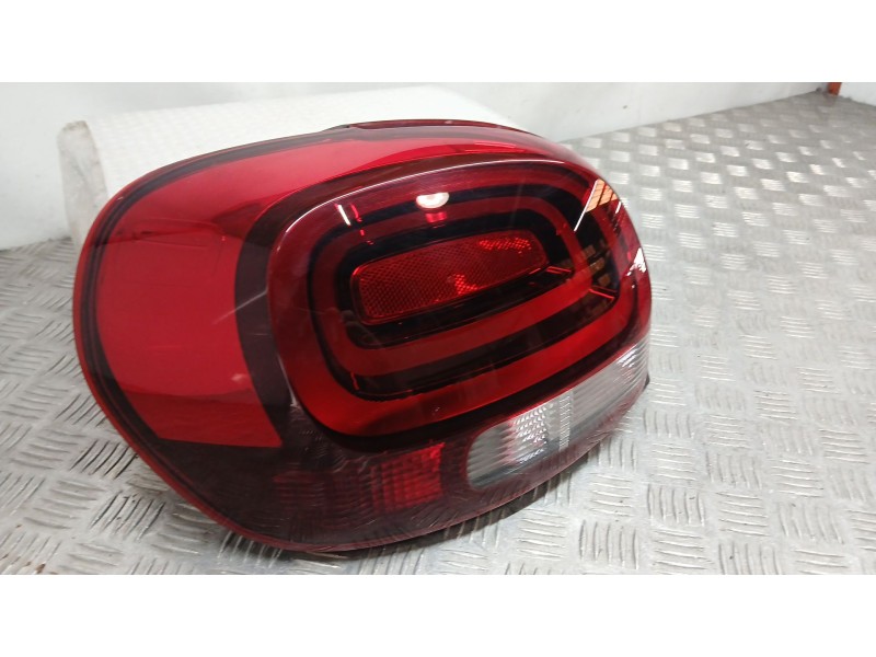 Recambio de piloto trasero izquierdo para citroën c3 iii (sx) 1.2 puretech 82 referencia OEM IAM 9812257580 ROZADO VALEO L900746