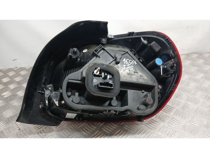 Recambio de piloto trasero izquierdo para citroën c3 iii (sx) 1.2 puretech 82 referencia OEM IAM 9812257580 ROZADO VALEO L900746