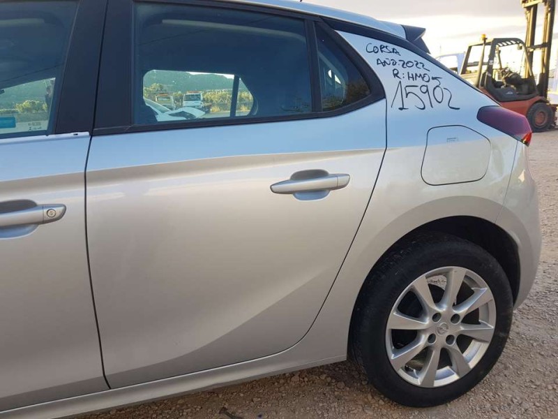 Recambio de puerta trasera izquierda para opel corsa f edition referencia OEM IAM 9837706080  