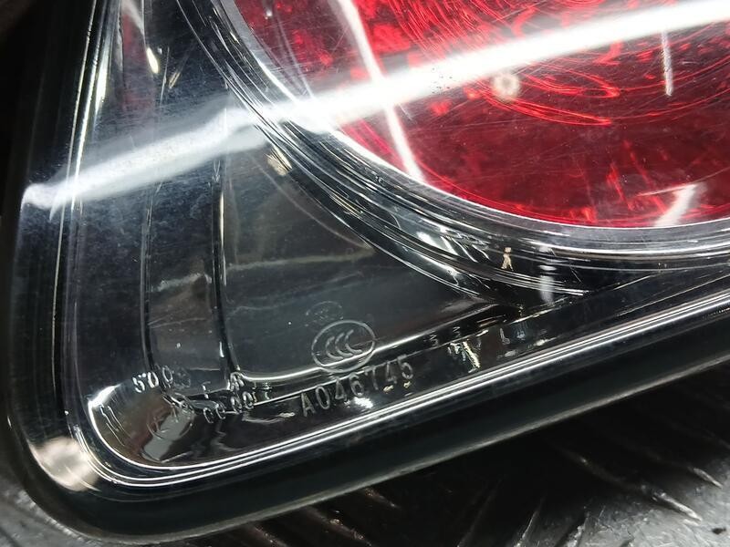 Recambio de piloto trasero derecho para mazda 6 berlina (gg) 2.0 crtd active referencia OEM IAM GR1A513F0B INTERIOR A046745