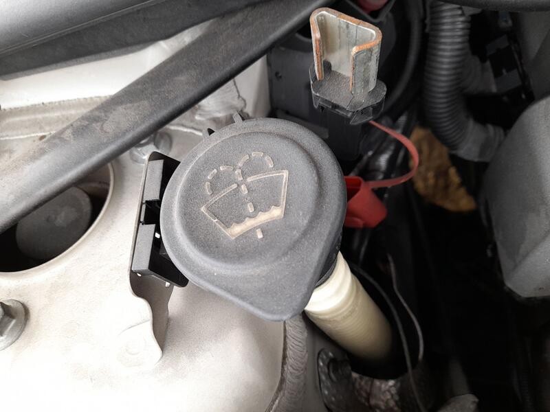 Recambio de deposito limpia para bmw 3 (e90) 325 i referencia OEM IAM 61677238668  