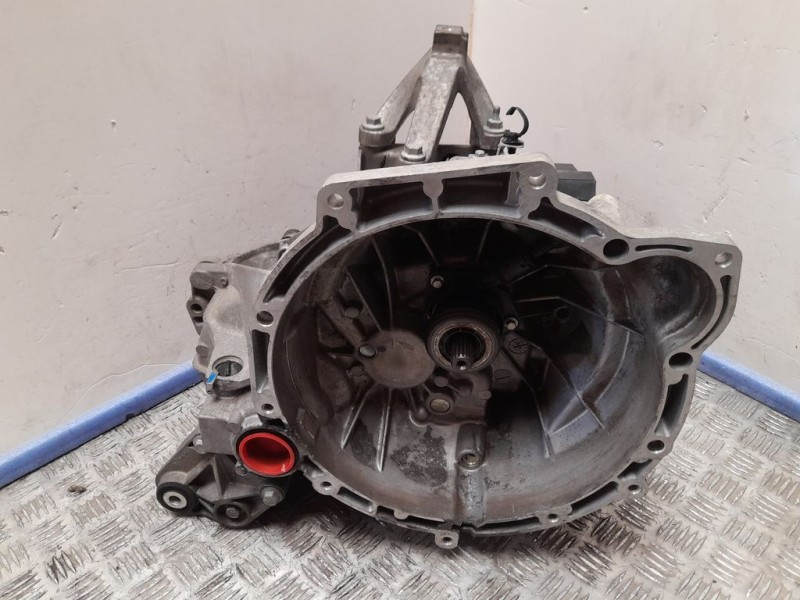 Recambio de caja cambios para ford focus lim. (cb4) titanium referencia OEM IAM 3M5R7002NF 120209 5VELOCIDADES