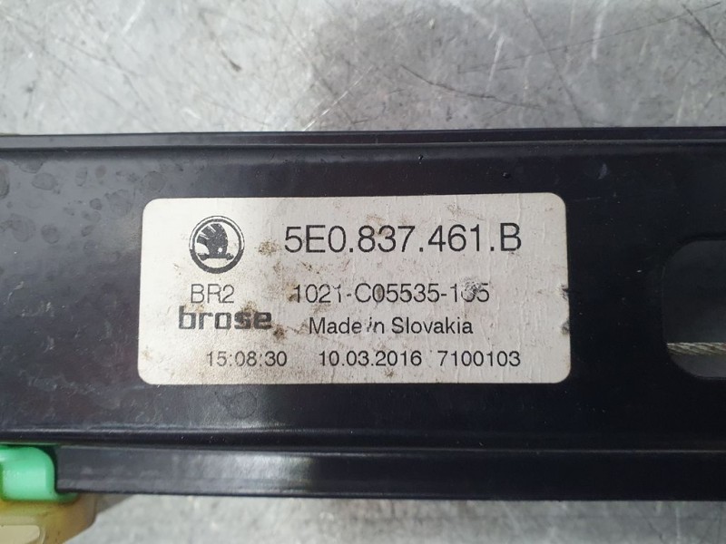 Recambio de elevalunas delantero izquierdo para skoda octavia lim. (5e3) style referencia OEM IAM 5E0837461B 1021C05535105 BEOSE